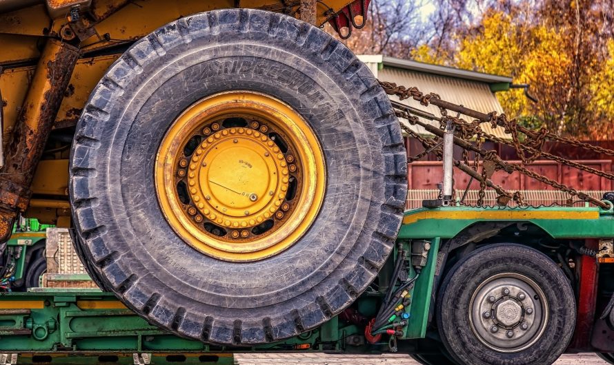 Czym są naczepy niskopodwoziowe dla branży transportowej?